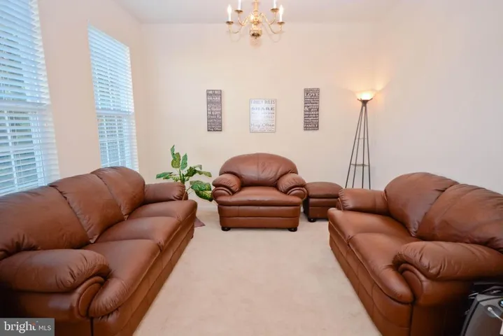15308 Commitment Ct, Woodbridge, Virginia 22193