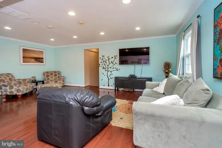 3210 Campbell Dr, Alexandria, Virginia 22303
