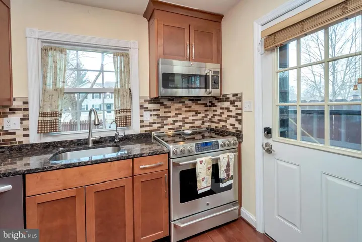 3210 Campbell Dr, Alexandria, Virginia 22303
