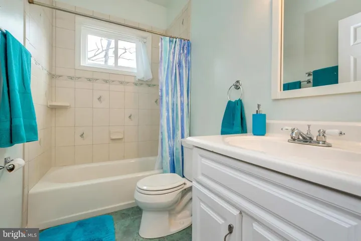 3210 Campbell Dr, Alexandria, Virginia 22303