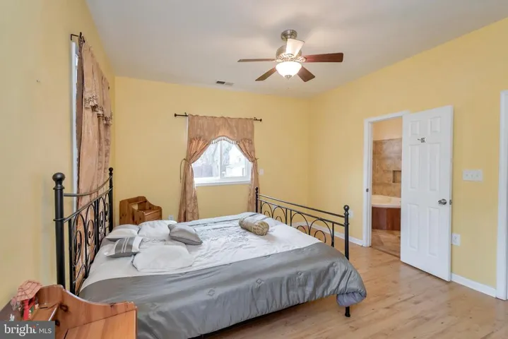 3210 Campbell Dr, Alexandria, Virginia 22303