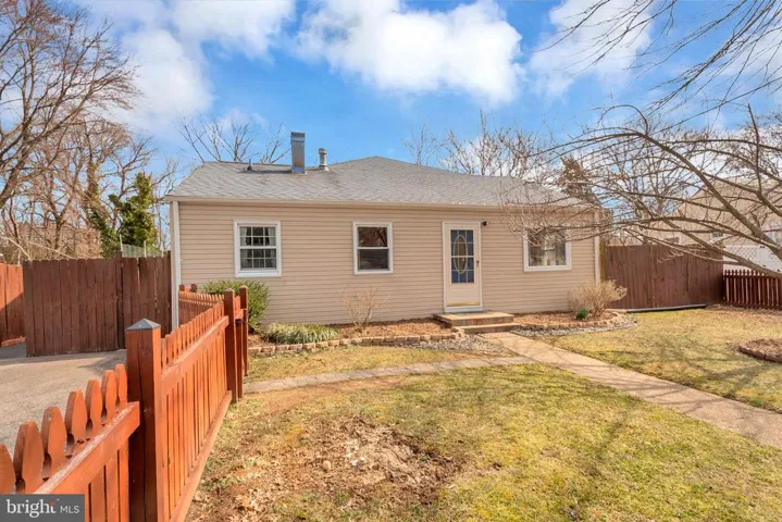 3210 Campbell Dr, Alexandria, Virginia 22303