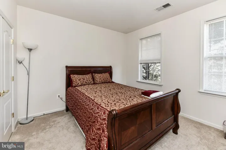 5051 Veronica Rd, Centreville, Virginia 20120