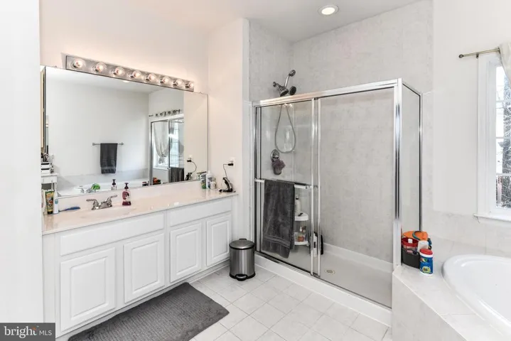 5051 Veronica Rd, Centreville, Virginia 20120