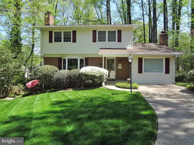 526 Poplar Dr, Falls Church, Virginia 22046
