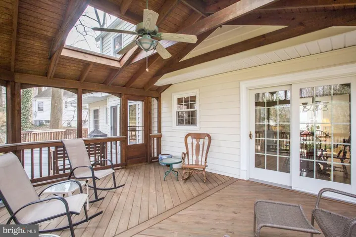 526 Poplar Dr, Falls Church, Virginia 22046