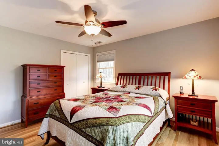 526 Poplar Dr, Falls Church, Virginia 22046