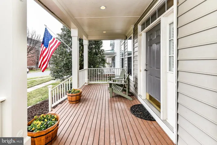 43090 Corcoran Ln, Chantilly, Virginia 20152
