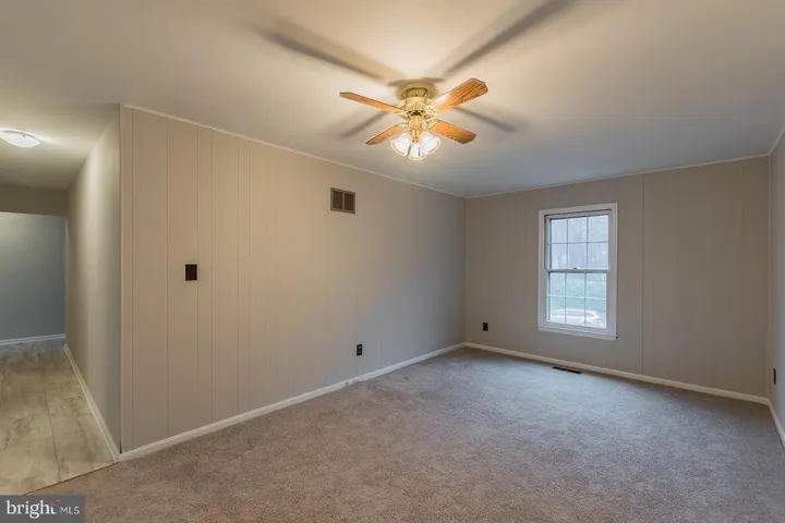 9407 Wallingford Dr, Burke, Virginia 22015