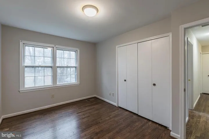 9407 Wallingford Dr, Burke, Virginia 22015