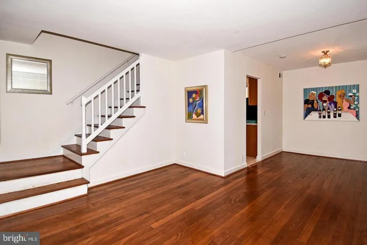 2829 S Abingdon St #b, Arlington, Virginia 22206