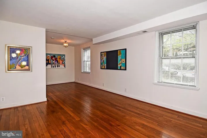 2829 S Abingdon St #b, Arlington, Virginia 22206