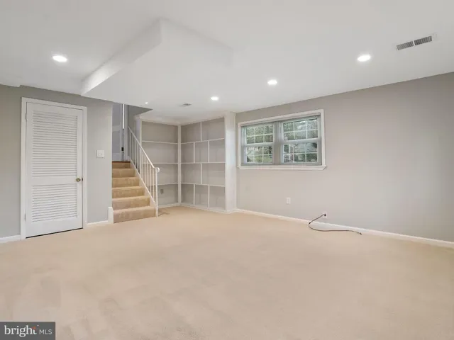 9138 Leghorn Pl, Fairfax, Virginia 22031