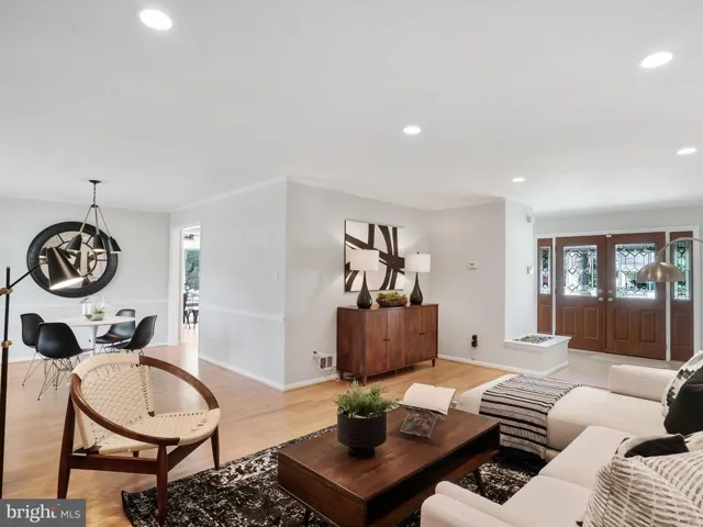 9138 Leghorn Pl, Fairfax, Virginia 22031