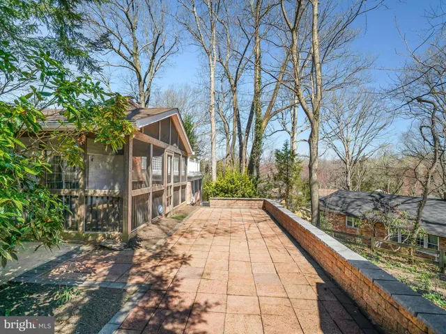 9138 Leghorn Pl, Fairfax, Virginia 22031