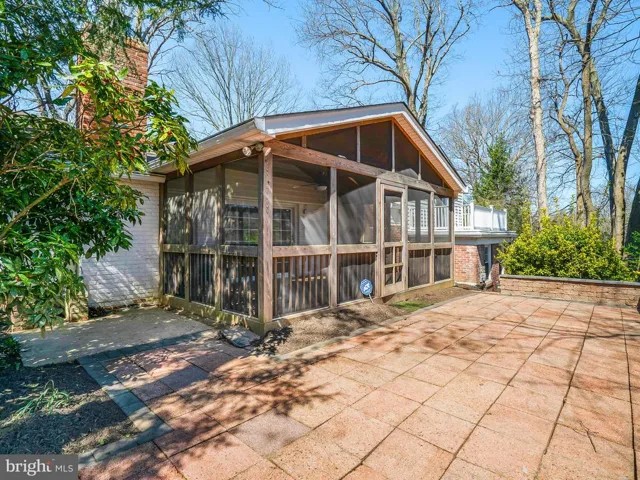 9138 Leghorn Pl, Fairfax, Virginia 22031