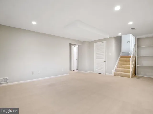 9138 Leghorn Pl, Fairfax, Virginia 22031