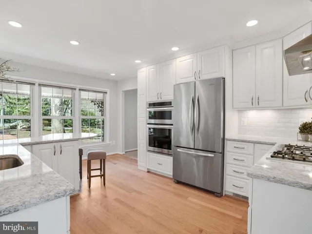9138 Leghorn Pl, Fairfax, Virginia 22031