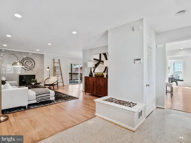 9138 Leghorn Pl, Fairfax, Virginia 22031
