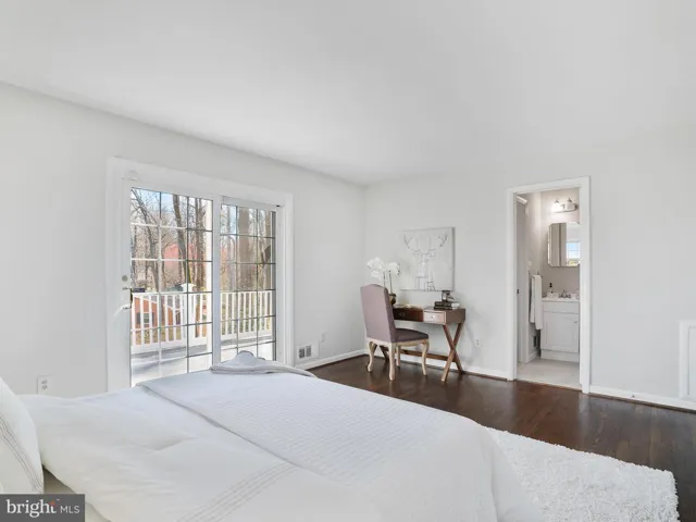9138 Leghorn Pl, Fairfax, Virginia 22031