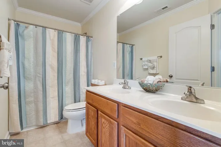 16828 Adrift Ct, Woodbridge, Virginia 22191