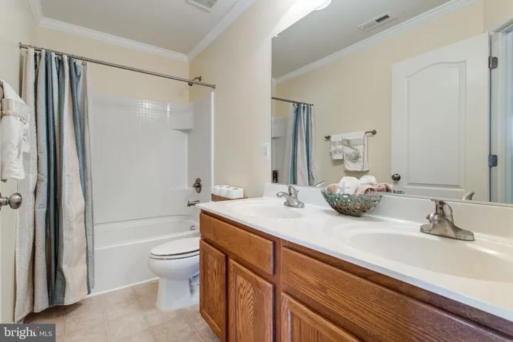 16828 Adrift Ct, Woodbridge, Virginia 22191