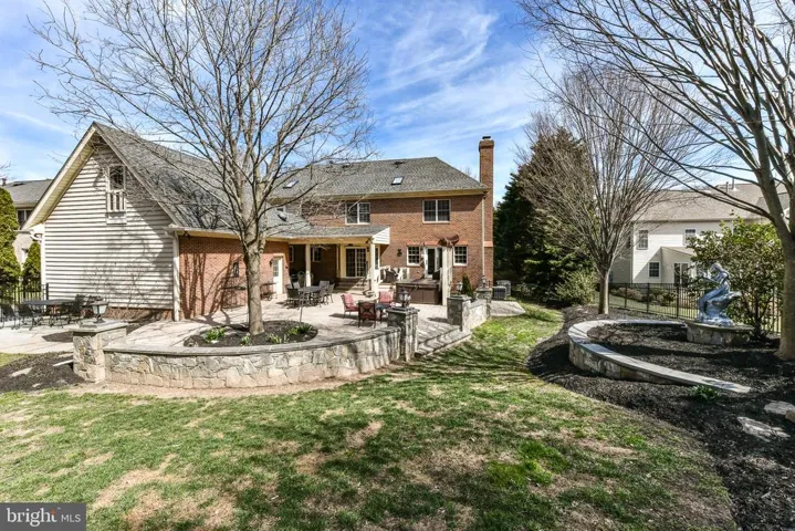 9425 Lakeside Dr, Vienna, Virginia 22182