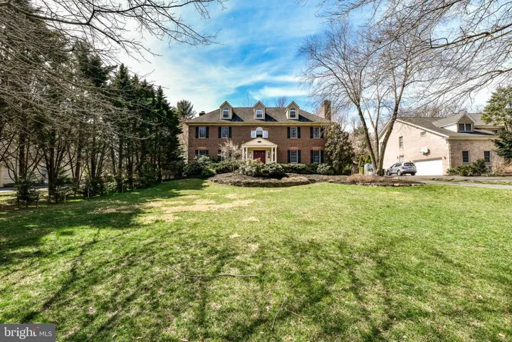 9425 Lakeside Dr, Vienna, Virginia 22182
