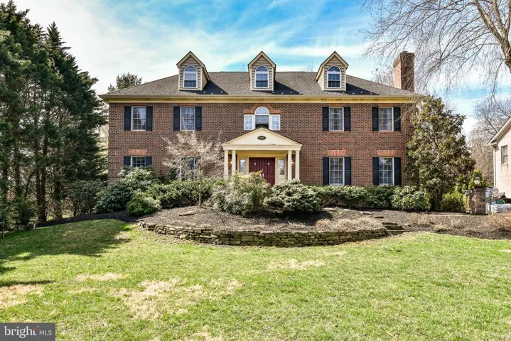 9425 Lakeside Dr, Vienna, Virginia 22182