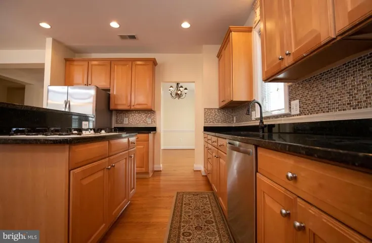 9198 Topaz St, Fairfax, Virginia 22031
