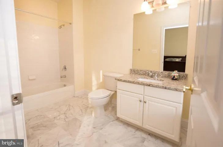 9198 Topaz St, Fairfax, Virginia 22031
