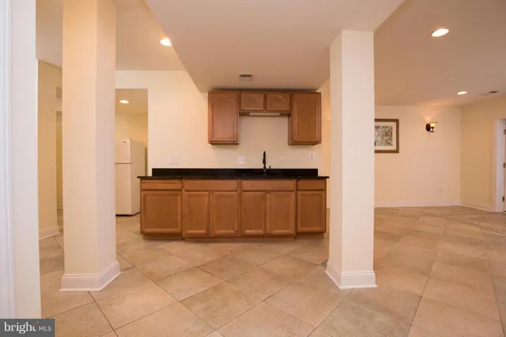 9198 Topaz St, Fairfax, Virginia 22031