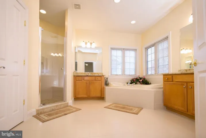 9198 Topaz St, Fairfax, Virginia 22031
