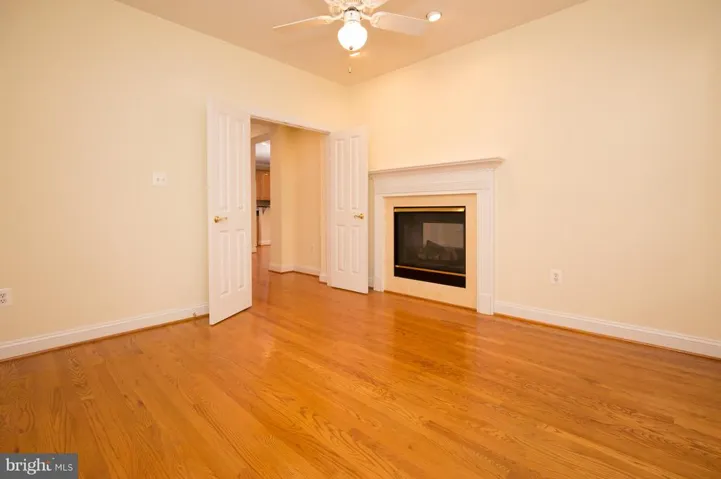 9198 Topaz St, Fairfax, Virginia 22031