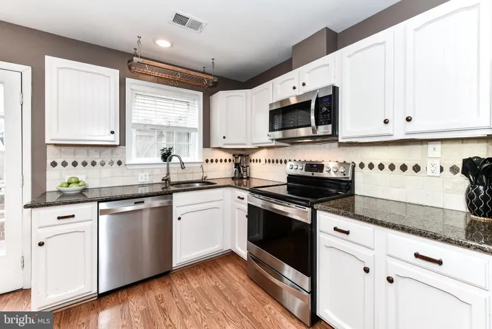 820 Bashford Ln, Alexandria, Virginia 22314