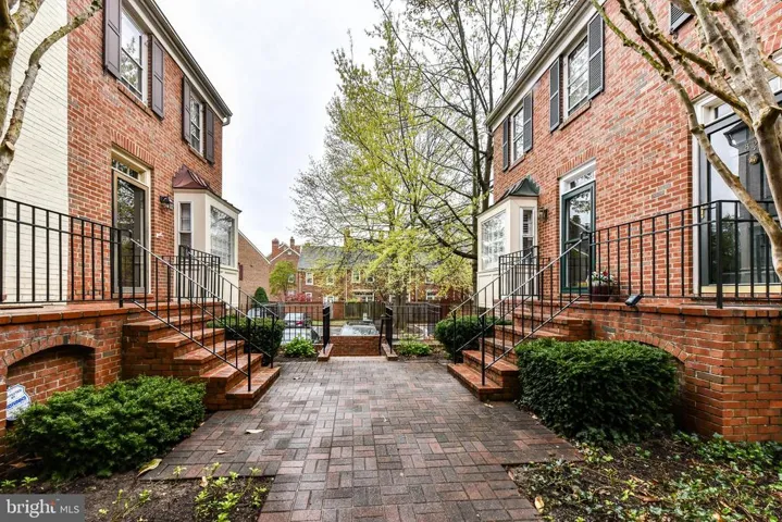 820 Bashford Ln, Alexandria, Virginia 22314