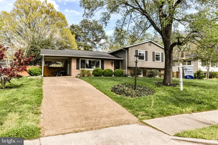 2412 Parkers Ln, Alexandria, Virginia 22306