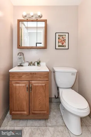 2412 Parkers Ln, Alexandria, Virginia 22306