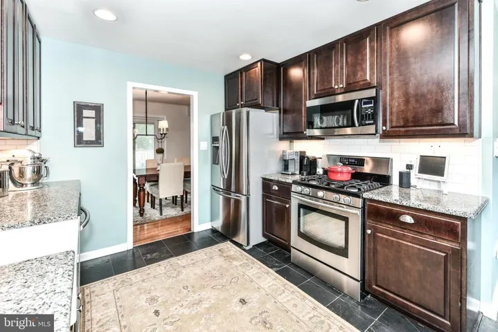 2412 Parkers Ln, Alexandria, Virginia 22306