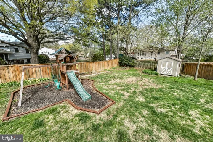 2412 Parkers Ln, Alexandria, Virginia 22306