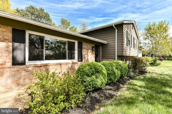 2412 Parkers Ln, Alexandria, Virginia 22306