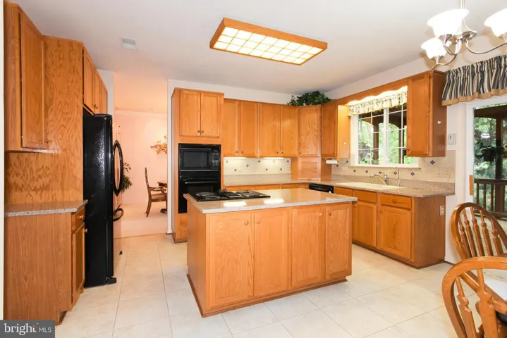 9312 Brandon St, Manassas Park, Virginia 20111