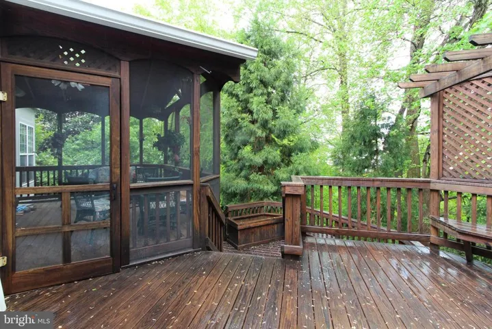 9312 Brandon St, Manassas Park, Virginia 20111