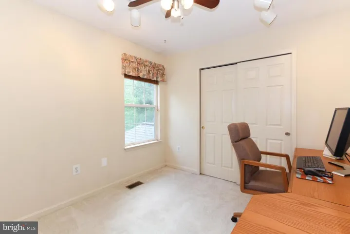 9312 Brandon St, Manassas Park, Virginia 20111