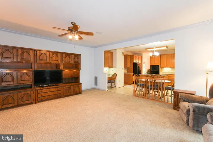 9312 Brandon St, Manassas Park, Virginia 20111