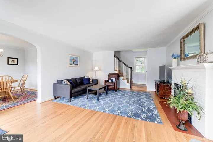 2427 N Roosevelt St, Arlington, Virginia 22207