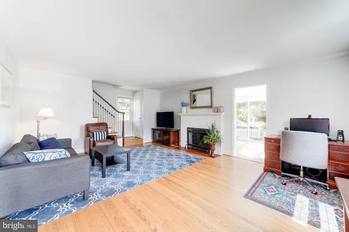 2427 N Roosevelt St, Arlington, Virginia 22207