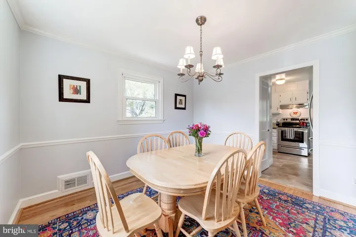 2427 N Roosevelt St, Arlington, Virginia 22207