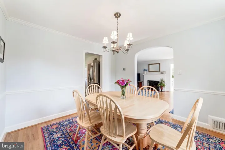 2427 N Roosevelt St, Arlington, Virginia 22207