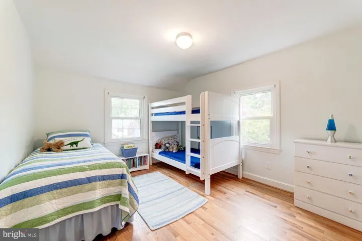 2427 N Roosevelt St, Arlington, Virginia 22207